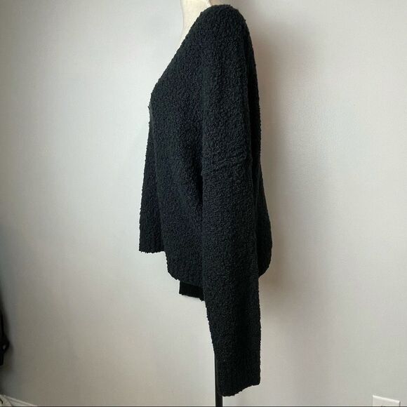 Free People Solid Black Over Sized V Neck Pullover Chunky Cotton Sweater size M - Picture 11 of 14